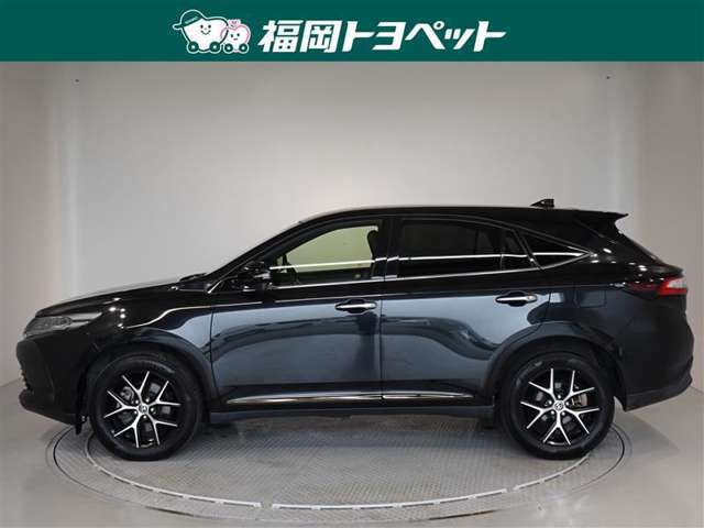 トヨタの人気SUV、ハリアープレミアム　スタイルノアールが入荷しました。