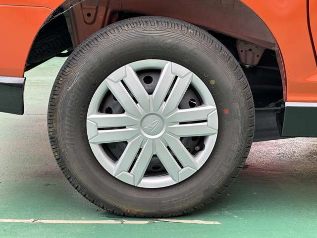 ★納車前に、専属のクリーニングスタッフが、ピッカピカにクリーニングして納車いたします！もちろん、ピッカピカの状態でお渡しするクリーニング費用も支払総額に含まれています！