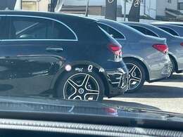 ヘッドアップディスプレイ搭載