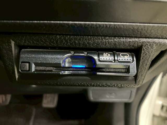 【ETC】長距離のドライブもETC搭載だからお得で安心！旅行の時などにあると嬉しい装備です♪