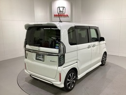 Honda認定中古車 U-Selectは3つの安心をお約束します。　1　Hondaのプロが整備した安心。 2　第三者機関がチェックした安心。　3　購入後もHondaが保証する安心。