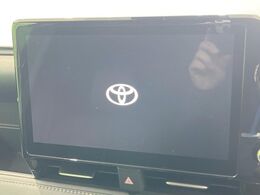 【10.5インチ　ディスプレイオーディオ】大画面のディスプレイはAppleCarPlayやAndroidAutoが利用可能。大きな画面でスマホナビアプリ等が利用いただけます♪