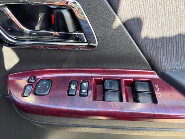 全席パワーウィンドウ！