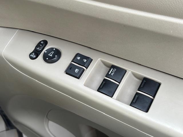 ガリバーアウトレットが販売するクルマは、最大2000項目にもおよぶ徹底的な検査を行っています。 クルマに詳しくない方でも判りやすいように評価点で表記しています。お問い合わせ専用無料電話【0078-6002-799876】