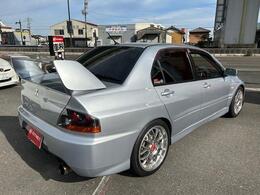 このお車と一緒に思い出を作りたい、そう思っていただける1台です。