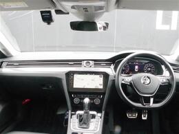【五感で較べる】のコンセプトのもと、展示車両の試乗も可能でございます。お気軽にコーディネーターにお尋ね下さいませ。