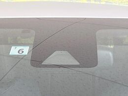 【トヨタセーフティセンス】走行中に前方の車両等を認識し、衝突しそうな時は警報とブレーキで衝突回避と被害軽減をアシスト。より安全にドライブをお楽しみいただけます。