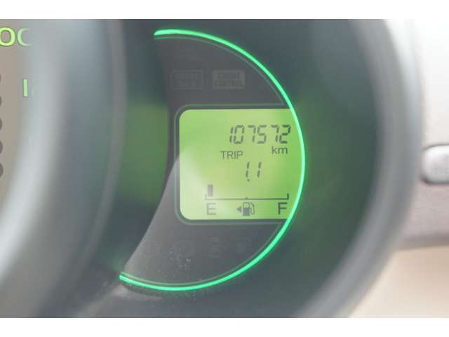 走行距離が10.8万km弱となります。まだしばらくご使用いただける走行距離だと思います。