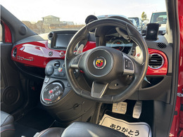 外装内装ともにきれいなお車です