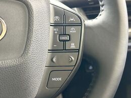 【レーダークルーズコントロール】高速道路での長距離走行が楽に！！自動で速度を保つクルーズコントロールが、衝突軽減システムと連携し、前方の車両を感知して車間を保つように速度調節してくれます！！