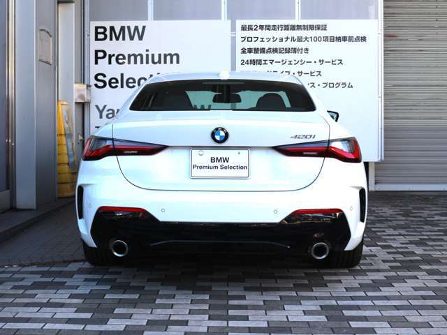ヤナセステッカー付きのお車をBPS世田谷よりご案内いたします。