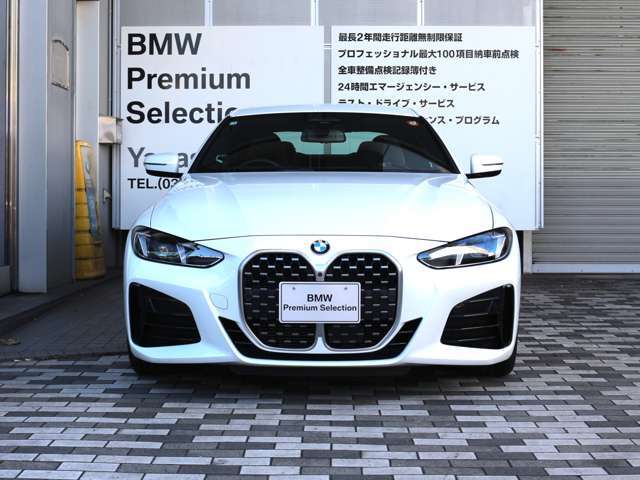 【YANASE】ステッカーはお客様の車がトラブルに遭った万一の時、それに気付いたヤナセスタッフが【お手伝いできませんか？】とお声掛け出来る様にする為です。