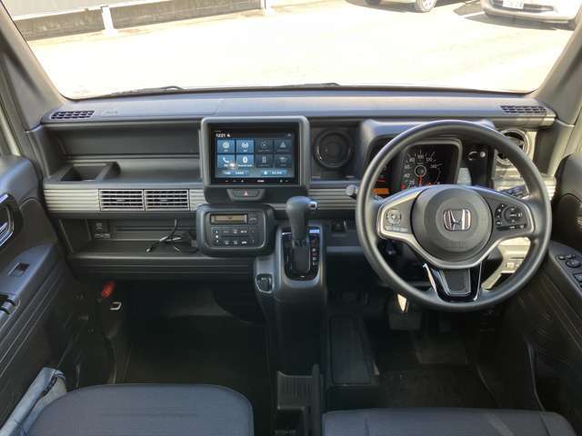 軽とは思えない機能性と上質感を兼ね備えたコックピット