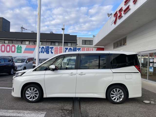 当社の展示車に走行距離や修復歴の虚偽は一切ありません◆距離が正確か確認する走行検索システムと厳正な基準を持つ第三者機関のAIS検査を全ての展示車で行い、基準クリアの厳選中古車のみをご提供しております◆