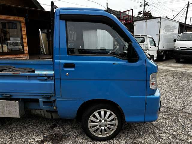 当店の車をご覧いただき、ありがとうございます！気になる点やご不明点について、お気軽にお問い合わせください。TEL：0078-6003-379026