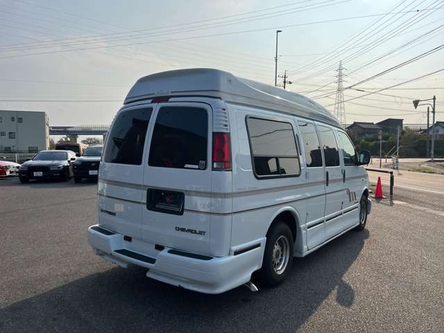 初めてお車をご購入される方もご安心ください。必要な書類から任意保険の相談も丁寧にご説明させていただきます。