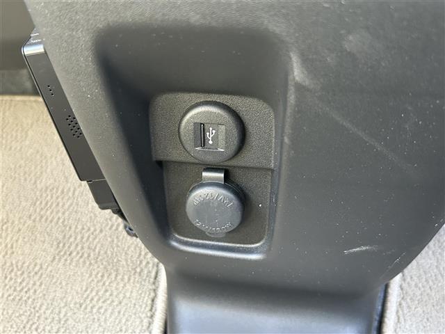 【運転席操作部】快適なドライブを楽しむための機能が装備されています！運転席から触れるので、使いやすいです！除菌プランいれていただくと、さらに清潔で安心していただけます！