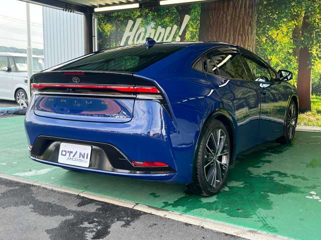 ■充実のアフターサービス■　車の販売はもちろん、自社整備工場・自社鈑金工場・オイル交換＆点検専門店舗を完備しておりますので納車後もお客様のカーライフをトータルでサポートいたします。