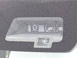 【スズキ　セーフティサポート】走行中に前方の車両等を認識し、衝突しそうな時は警報とブレーキで衝突回避と被害軽減をアシスト。より安全にドライブをお楽しみいただけます。