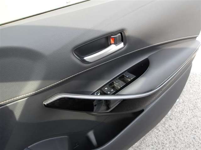 【クルマの状態を徹底検査して公開】中古車の総合評価や内外装の状態などをひと目で分かるよう、プロの検査員が実施した車両検査証明書をご用意しています。