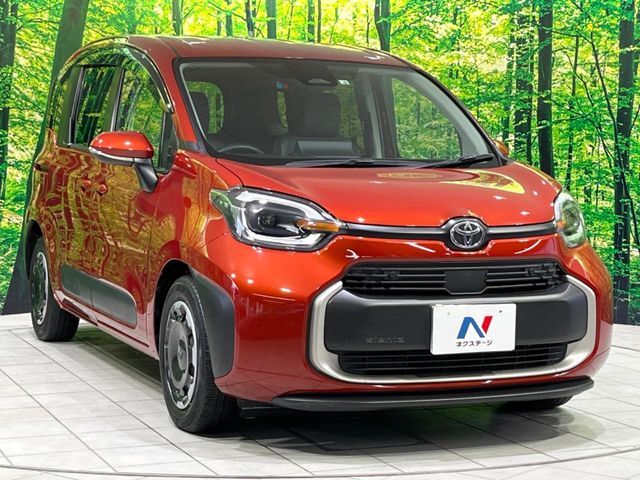 大好評のボディコーティング「弾スプラッシュコート」もご納車までに施工可能。通常のガラスコートと異なる、耐久年数6年の無機質ガラスコーティングが、ボディをキレイな状態に保ってくれます。