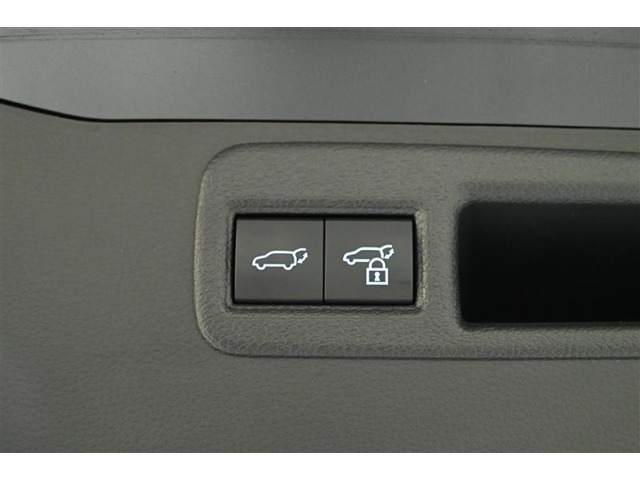 ■パワーバックドアスイッチ、■クローズ＆ロックスイッチ（バックドアに装備）