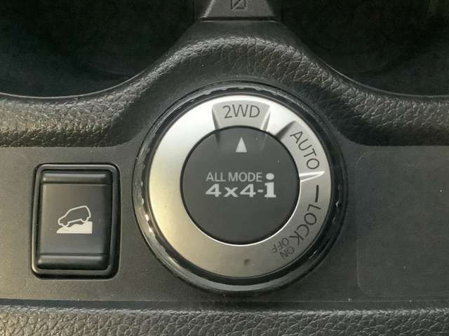 ALLMODE4X4i　「AUTOモード」を選べば、路面が変化しても安定した走りができます。「2WDモード」「LOCKモード」も選べます！