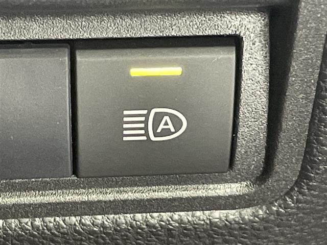 【運転席操作部】快適なドライブを楽しむための機能が装備されています！運転席から触れるので、使いやすいです！除菌プランいれていただくと、さらに清潔で安心していただけます！