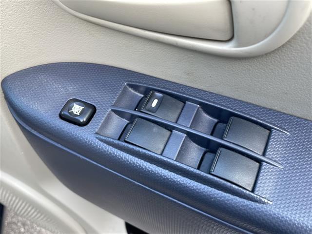 店舗にて現車の確認もいただけますので、お電話で在庫のご確認の上、是非ガリバー黒部店までご来店くださいませ！！！