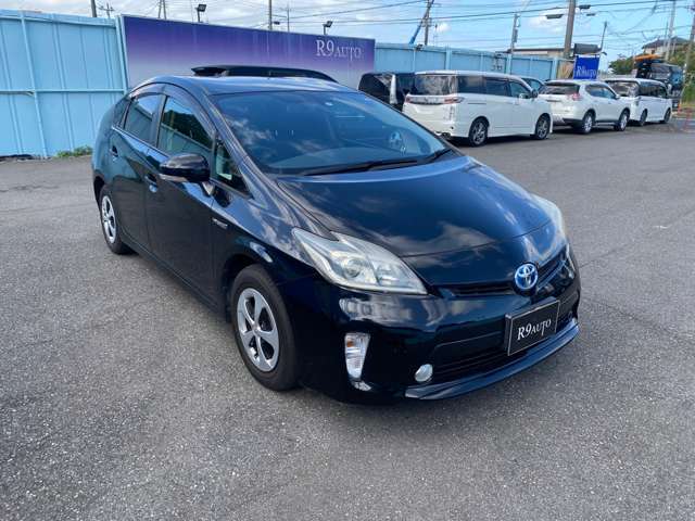 誰でも車がローンで買えます。R9AUTOの自社ローンは他社でローンが通らなかった方でもOK！自社審査で即日回答！金利0％！分割手数料なし！保証人不要！最長84回まで分割OK！