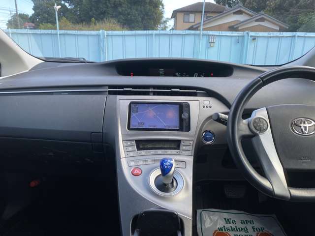 誰でも車がローンで買えます。R9AUTOの自社ローンは他社でローンが通らなかった方でもOK！自社審査で即日回答！金利0％！分割手数料なし！保証人不要！最長84回まで分割OK！