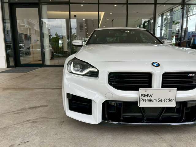 BMW正規認定中古車はもちろん、全国各地のBMW正規ディーラーにて点検修理・保証対応が可能！遠方のお客様やご転勤の多い方にも、安心してお乗り頂けます。