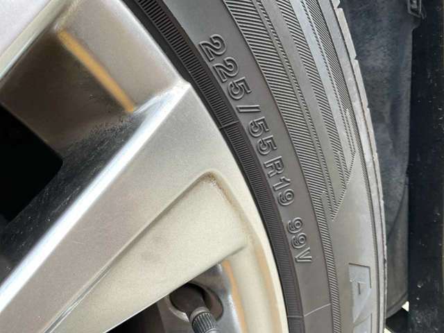 標準サイズで安定した走行性能を実現します。