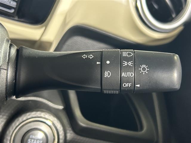 【運転席操作部】『運転席周辺の装備』の画像になります。快適なドライブを楽しむための機能が装備されています！運転席から触れるので使いやすいです！