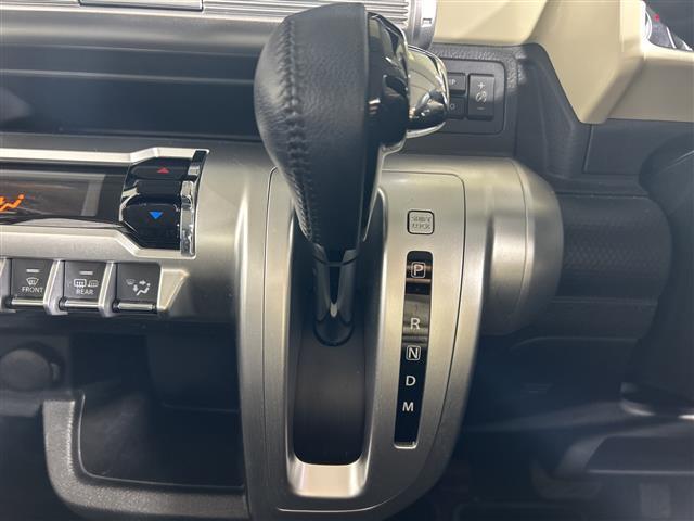 【シフトレバー】『シフトレバー』の画像になります。写真の内容に関してご不明点、ご質問等がございましたらお気軽にガリバー店舗までお問い合わせください。