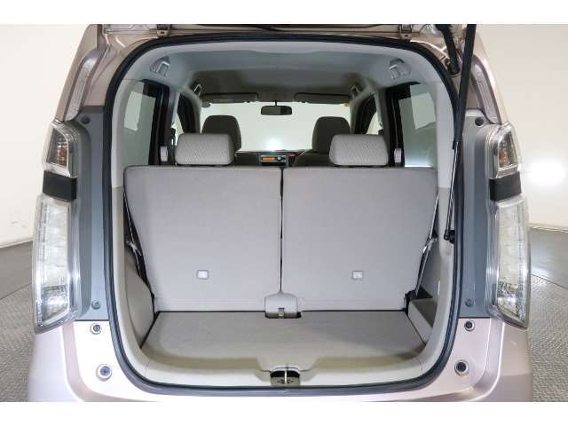 軽でも荷室容量はお任せください。
