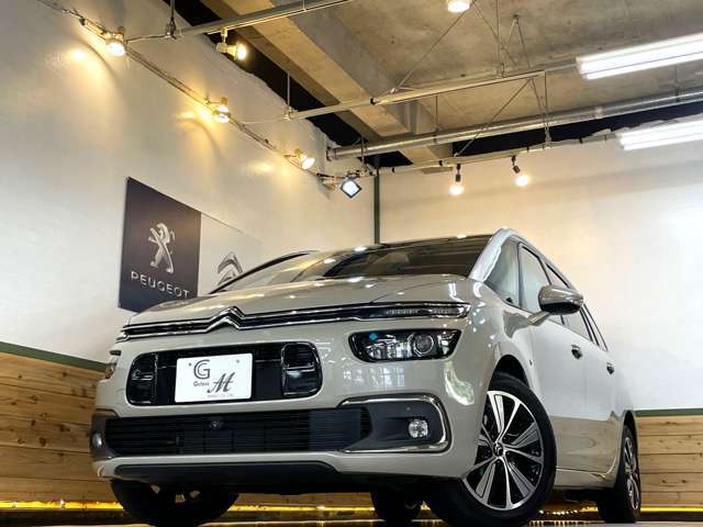 ローアングルからもかっこいい☆女性にも男性にも毎日の運転で丁度良いコンパクトさが好評です！！