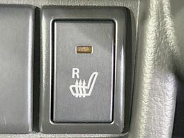 【シートヒーター】寒い日に重宝するシートヒーター！エアコンより早く温まってくれるので寒がりの人も安心ですね♪エアコンの温風は乾燥するから苦手、という方にもをおすすめです。