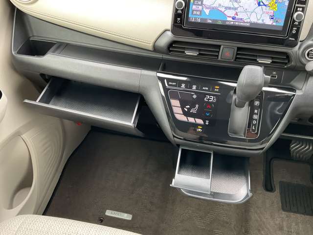 サッと取り出せてスマートに収納。室内はいつもスッキリ。
