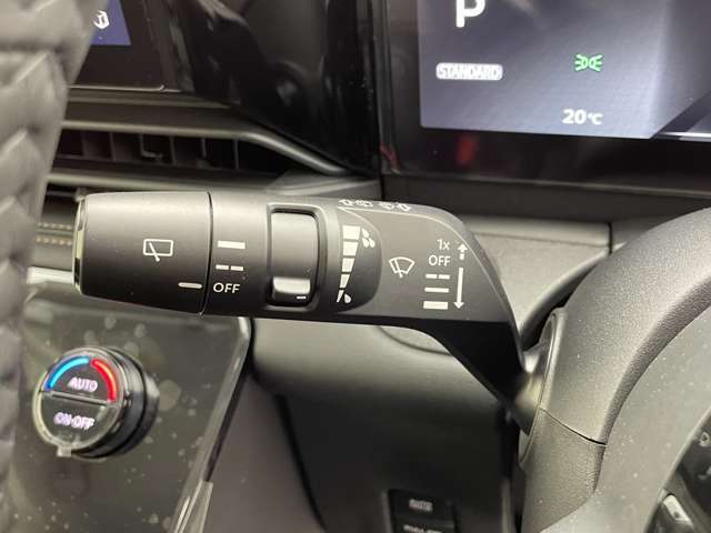 【運転席操作部】快適なドライブを楽しむための機能が装備されています！運転席から触れるので、使いやすいです！除菌プランいれていただくと、さらに清潔で安心していただけます！