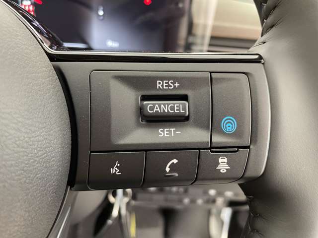 【運転席操作部】快適なドライブを楽しむための機能が装備されています！運転席から触れるので、使いやすいです！除菌プランいれていただくと、さらに清潔で安心していただけます！