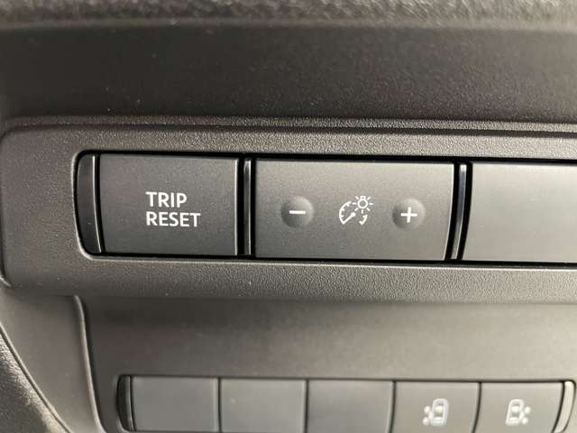 【運転席操作部】快適なドライブを楽しむための機能が装備されています！運転席から触れるので、使いやすいです！除菌プランいれていただくと、さらに清潔で安心していただけます！