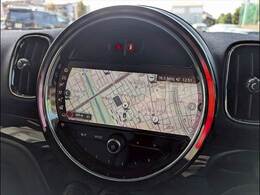 先進のBMW　タッチパッド付きi-driveとほぼ同性能のHDDナビゲーションになります。USBインターフェースやブルートゥースオーディオなど様々な先進機能をお楽しみいただけます。