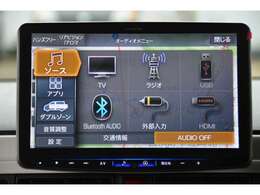 フルセグTV、HDMI/USB接続、Bluetooth接続、Amazon　Alexa搭載、Apple　CarPlay/Android　Autoでスマホアプリに対応＾＾