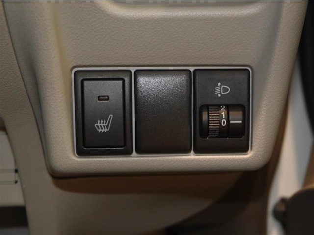 運転席シートヒーター/ヘッドライト光軸調整