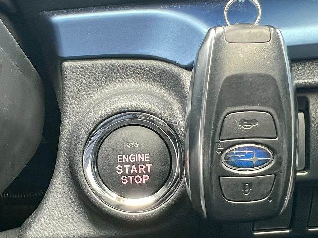 【スマートキー】車内へのアクセスやエンジン始動が楽々に行える今や必須アイテムのキー複製防止の「イモビライザー」まで備わっております