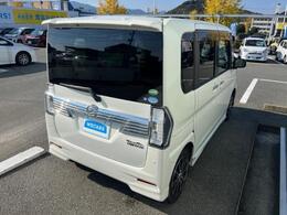 全国に店舗を展開しているのでどこでもお取り寄せが可能です！この車が気になるけど遠方だから・・・と諦める必要はありません！※別途陸送費が必要です。