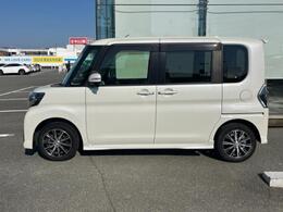 WECARSの在庫ページをご覧いただき誠にありがとうございます！WECARSは「お客様第一」をモットーにお客様のカーライフを全力でサポートいたします！