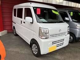 新車、中古車、各種お取り寄せできます。全国スケールのネットワークからご希望の一台を一緒にお探しします。お客様のご利用目的や経済条件に、ピッタリ沿ったお車を探します。