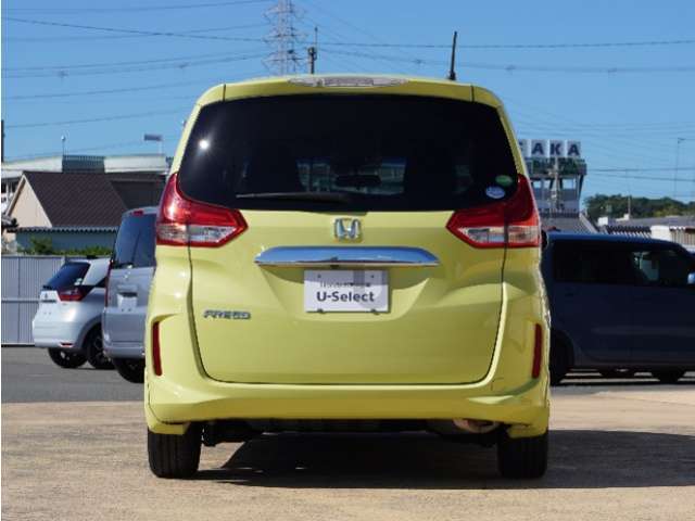 ◆車線維持支援システム(LKAS)◆システムが車線を検知し車が車線の中央付近を維持して走行するようにステアリング操作を支援します。